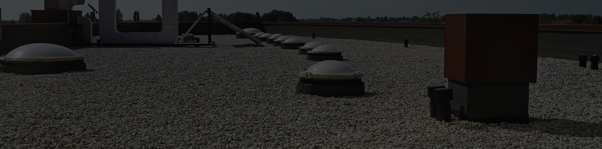 Gravel roofing construction & repair services in Milwaukee, WI 