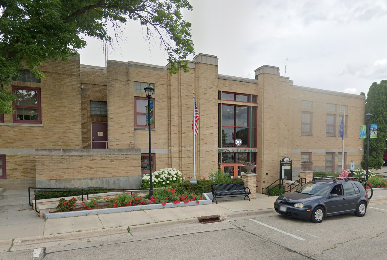 Oregon city hall building for siding permit