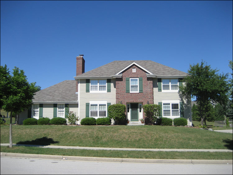 Waukesha Roof Repairs - seamless gutters, new roof, custom chimney