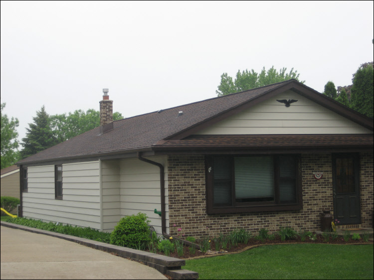 New Berlin Ranch Gets New CertainTeed Burnt Sienna Roof