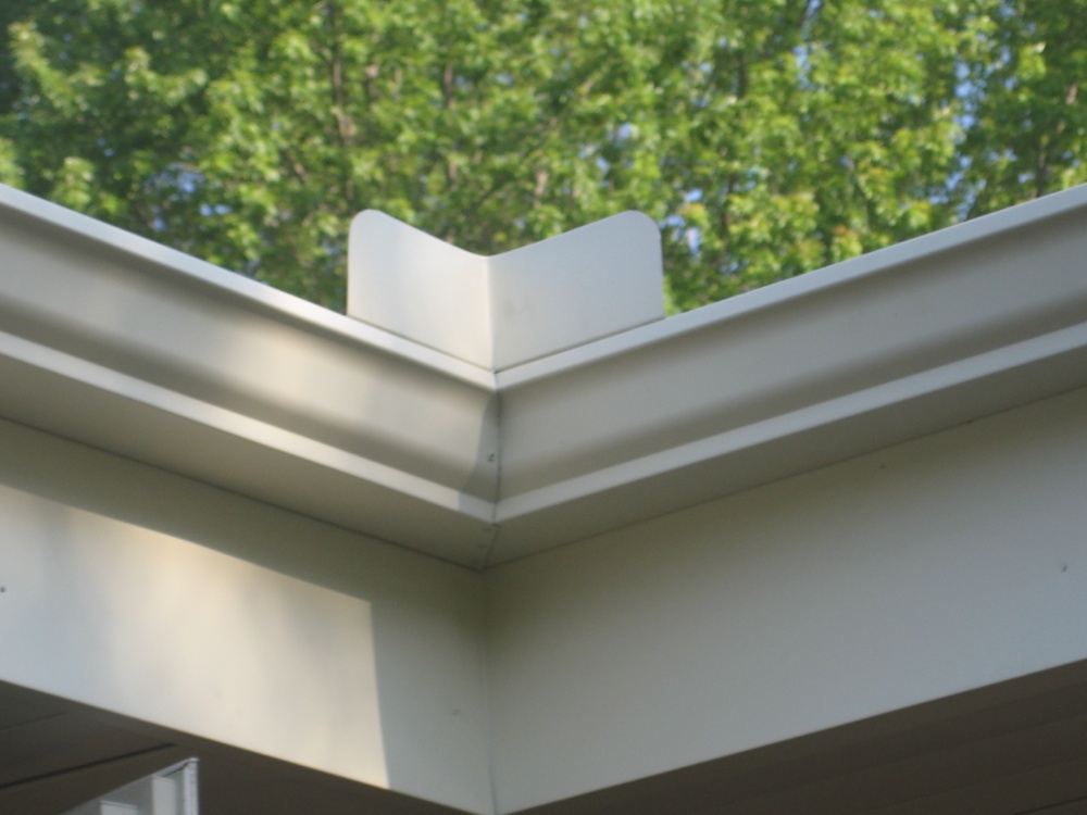 Fascia, soffit & trim replacement company for Milwaukee