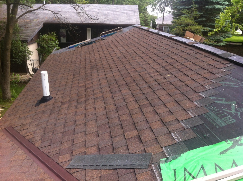 Asphalt shingle installation in Milwaukee