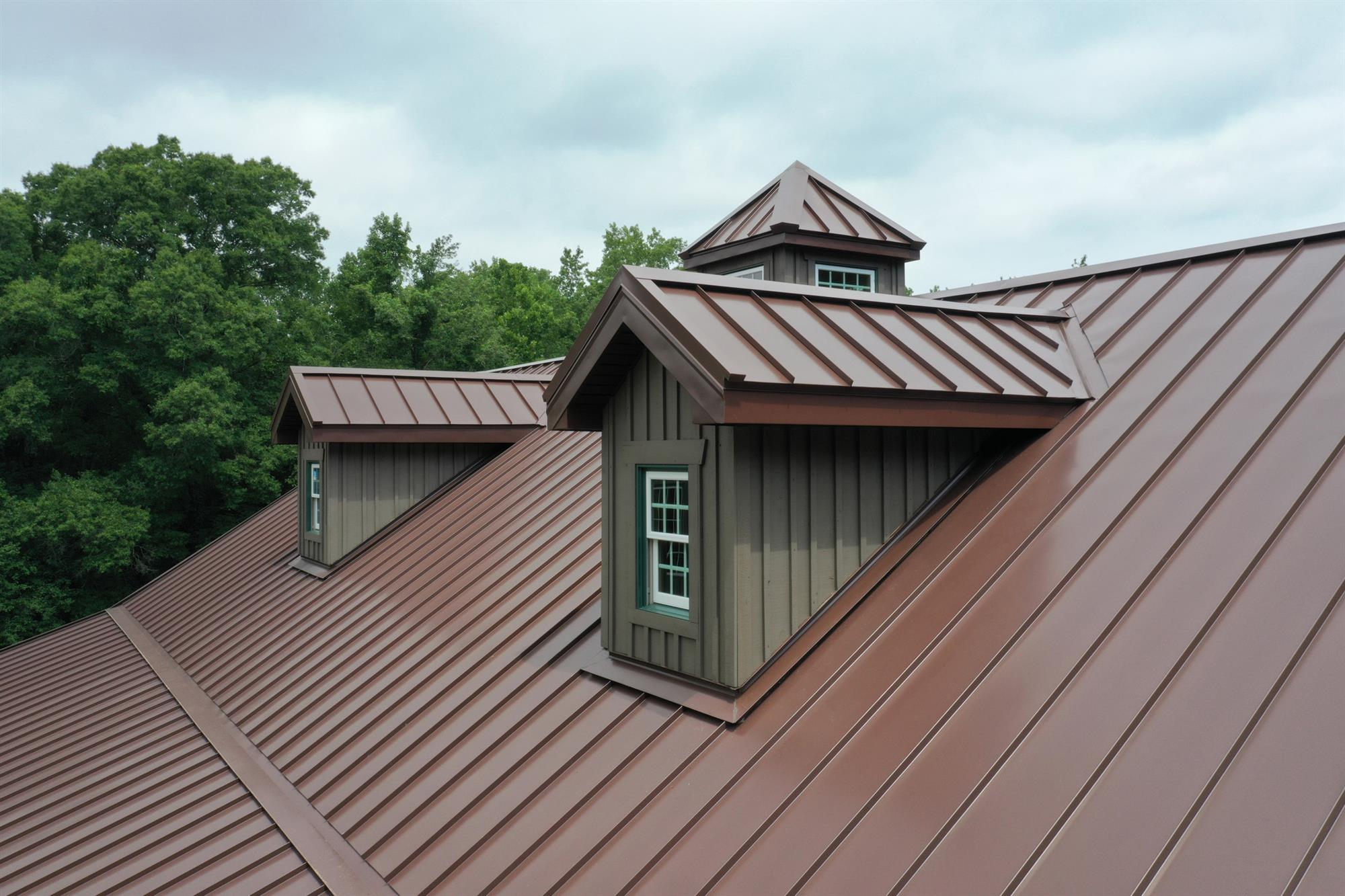 Roofing material options for roof replacements in WI
